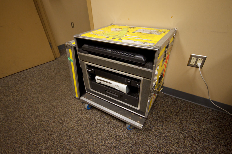 Illustration for article titled Every Band on Tour Needs HelloGoodBye's Magic Gaming Box